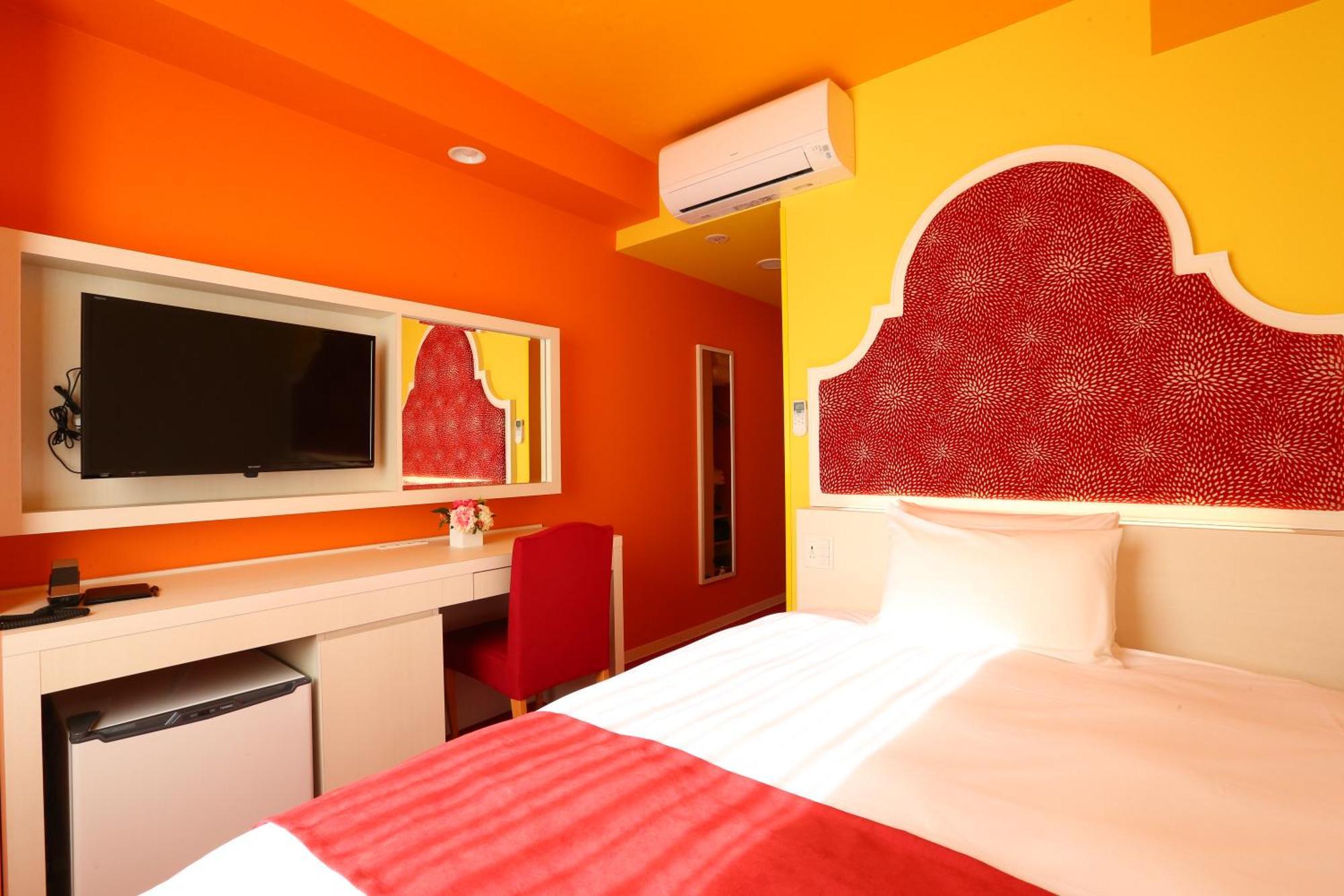 Wing International Select Sakae Hotel 3*